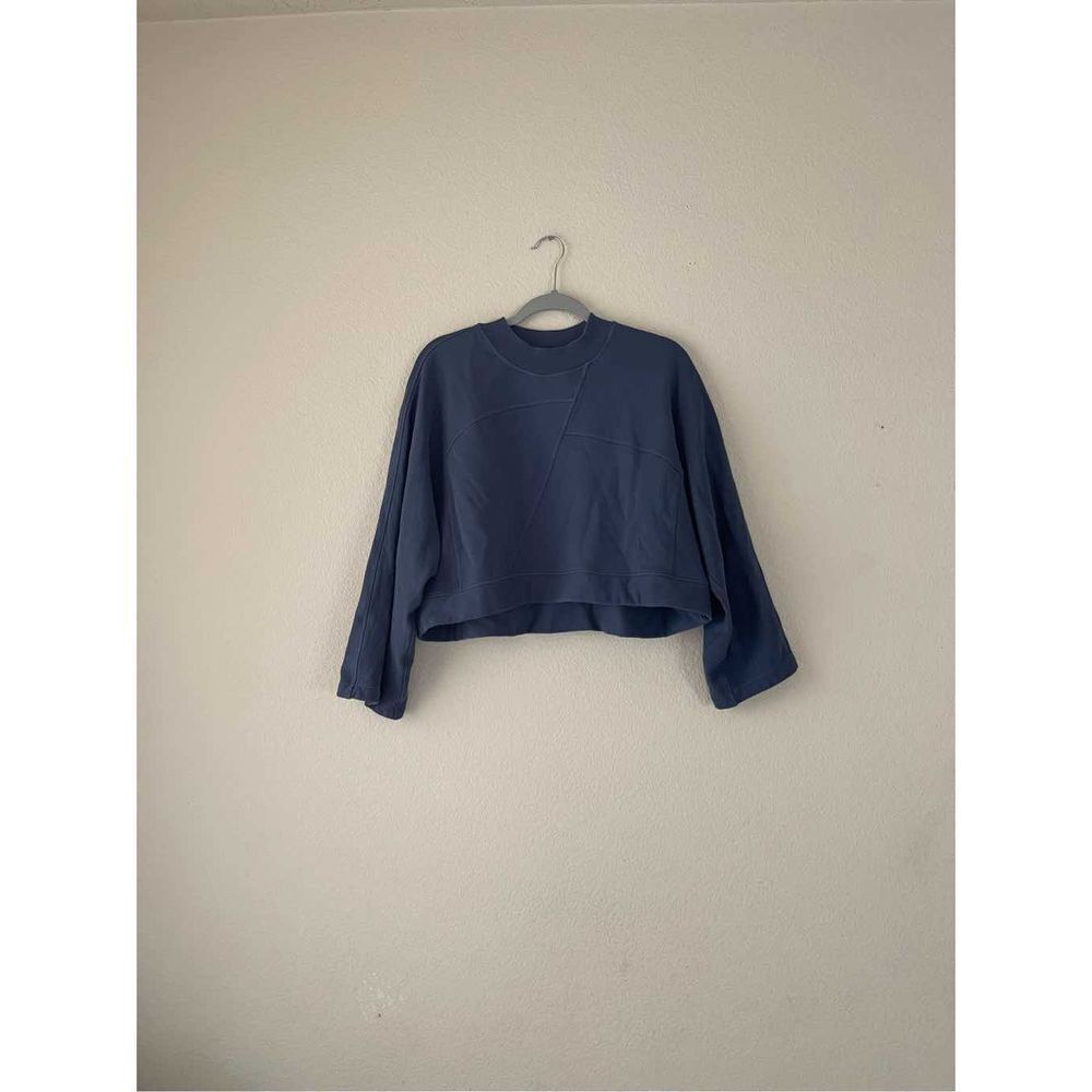 Lululemon women’s stitch detail pullover‎